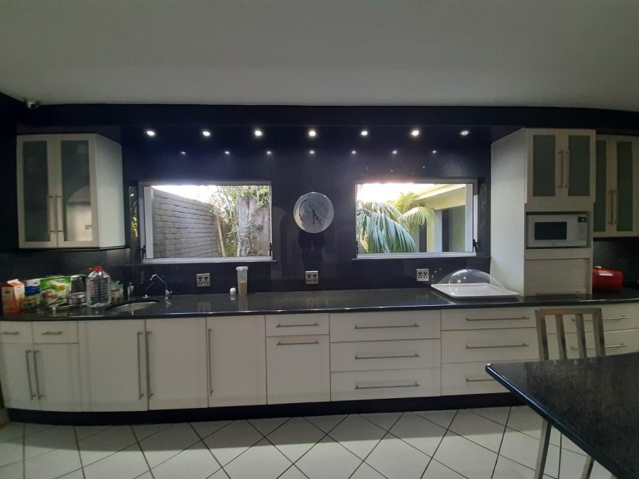 4 Bedroom Property for Sale in Nahoon Valley Park Eastern Cape